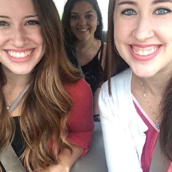 Meet your Posher, Katie - Picture 2 of 3